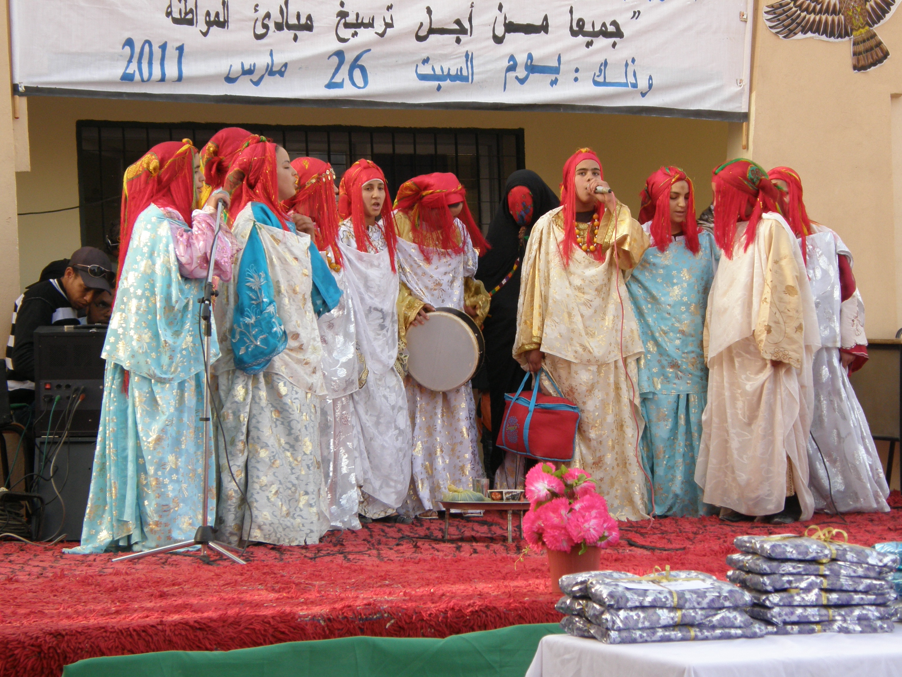 Education: Contribution à la soirée artistique du collège IBEN KHALDOUNE