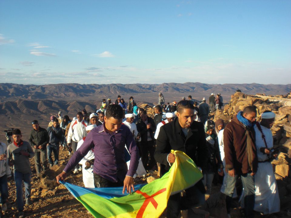 398207_428819393813907_1070221051_n