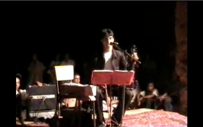 Musique: Hammou AGGOURAN à la soirée de TAYMAT
